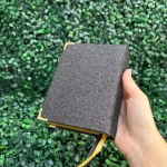 mini-biblia-glitter-feminina.webp